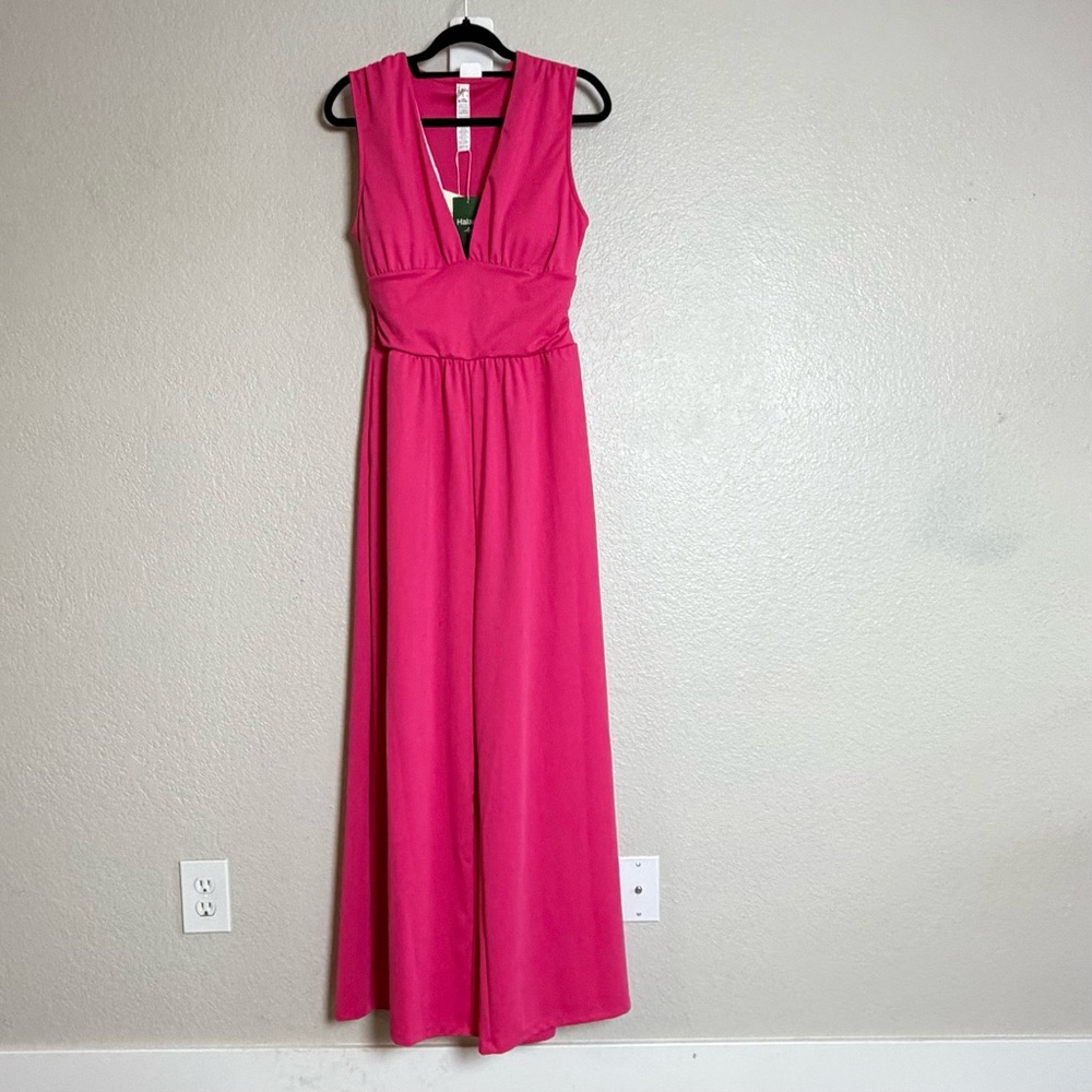 HALARA Bright Fuchsia V-Neck Sleeveless Jumpsuit